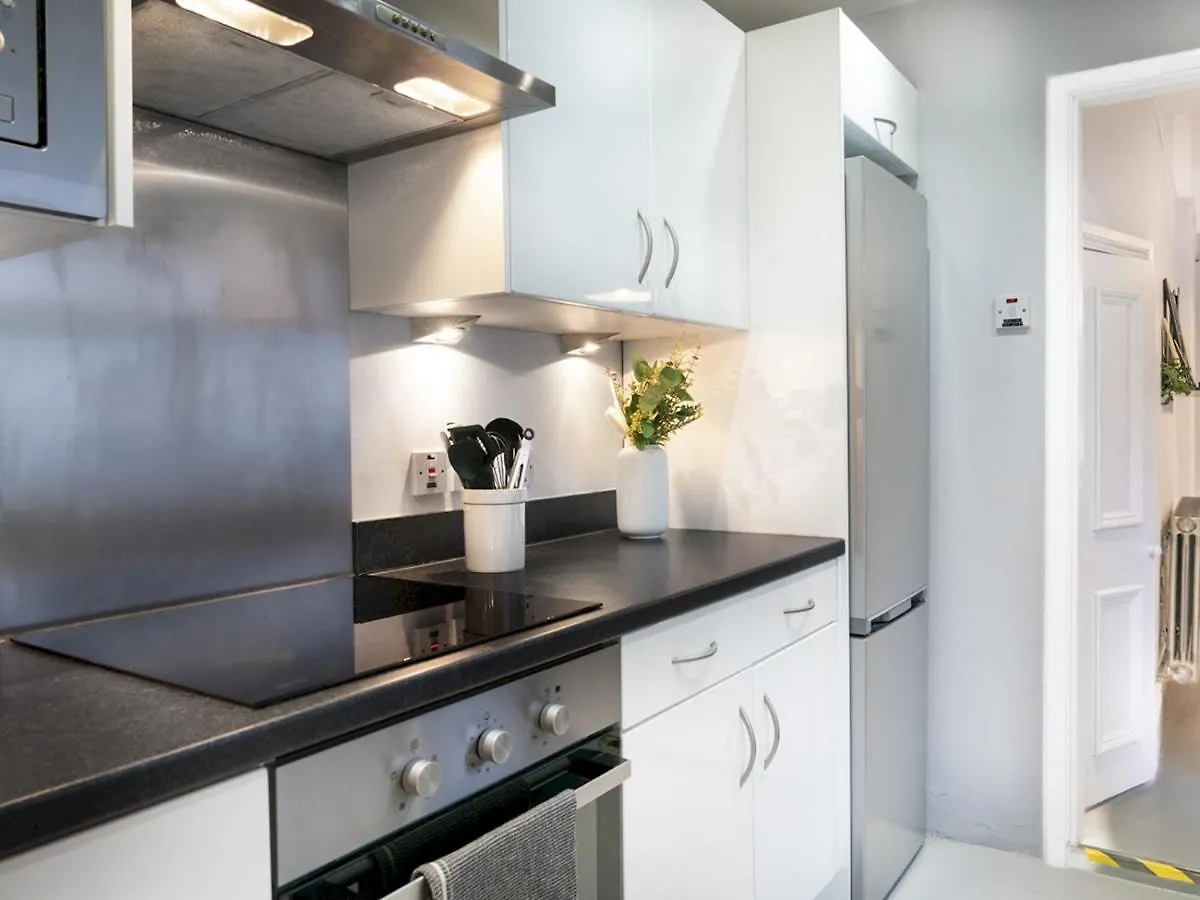 Holiday home Pass The Keys Exquisite 3 Floor Townhouse Perfect Location Villa Belfast