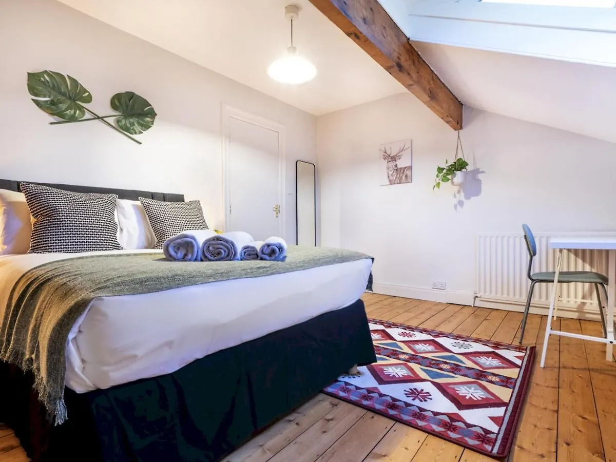 Feriehus Pass The Keys Exquisite 3 Floor Townhouse Perfect Location Villa Belfast