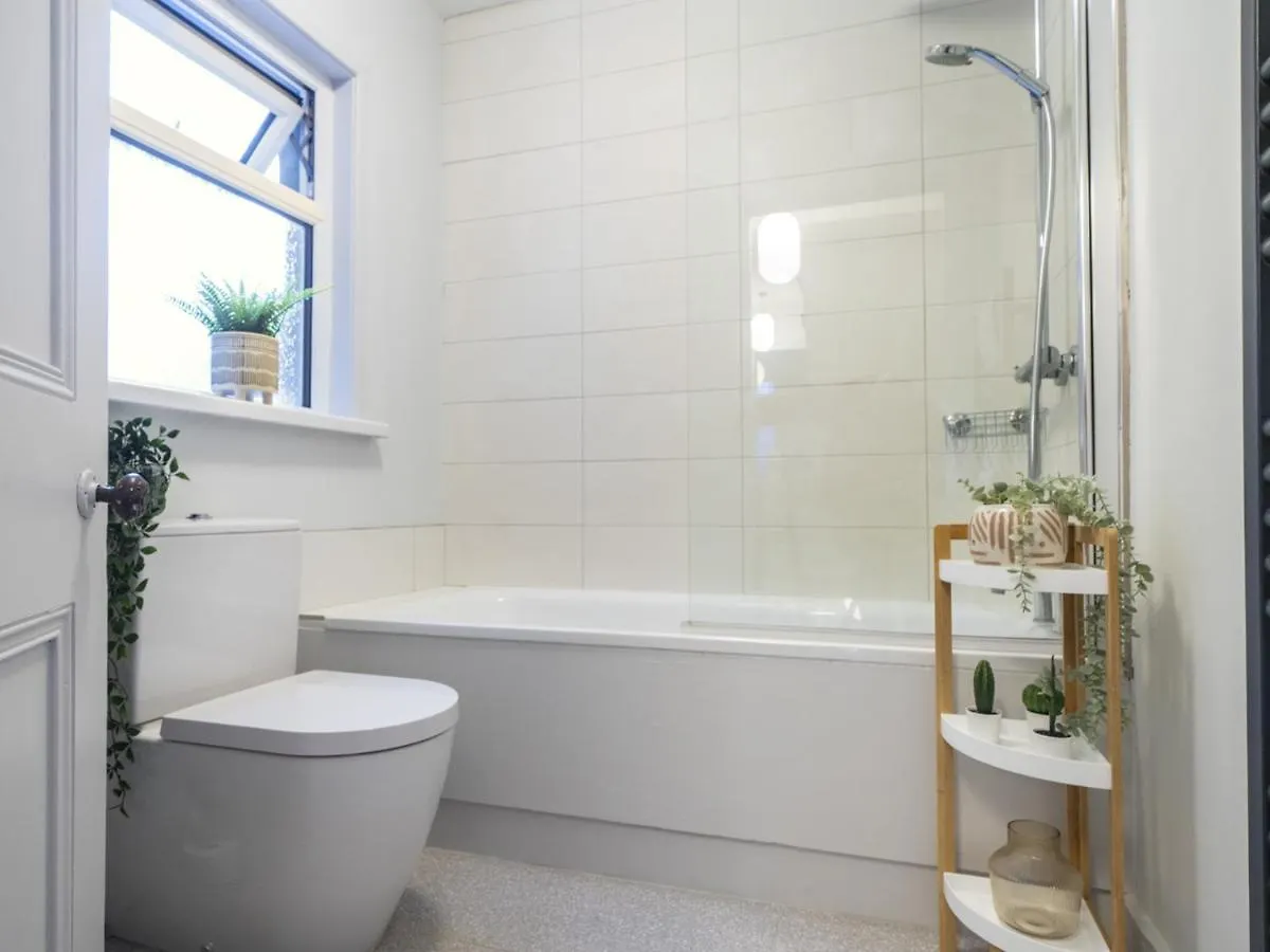 Villa Pass The Keys Exquisite 3 Floor Townhouse Perfect Location à Belfast 0*,